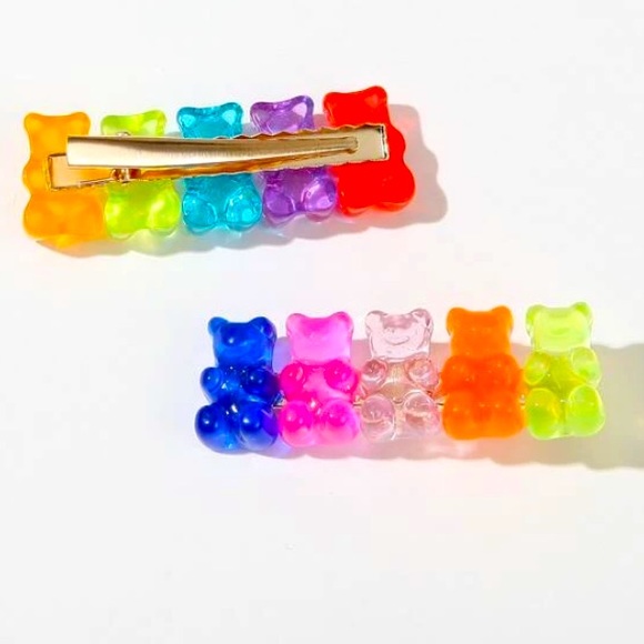 Hot Topic Accessories 2 Pc Gummy Bear Hair Clips Poshmark